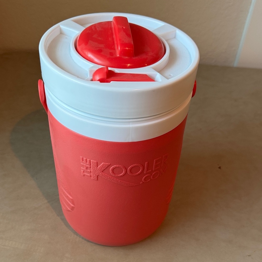 TheKooler Red and White Insulated 1 Gallon Jug